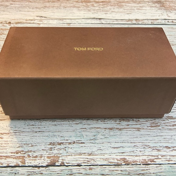 Tom Ford Glasses Case with Chocolate Brown Box - Picture 2 of 6